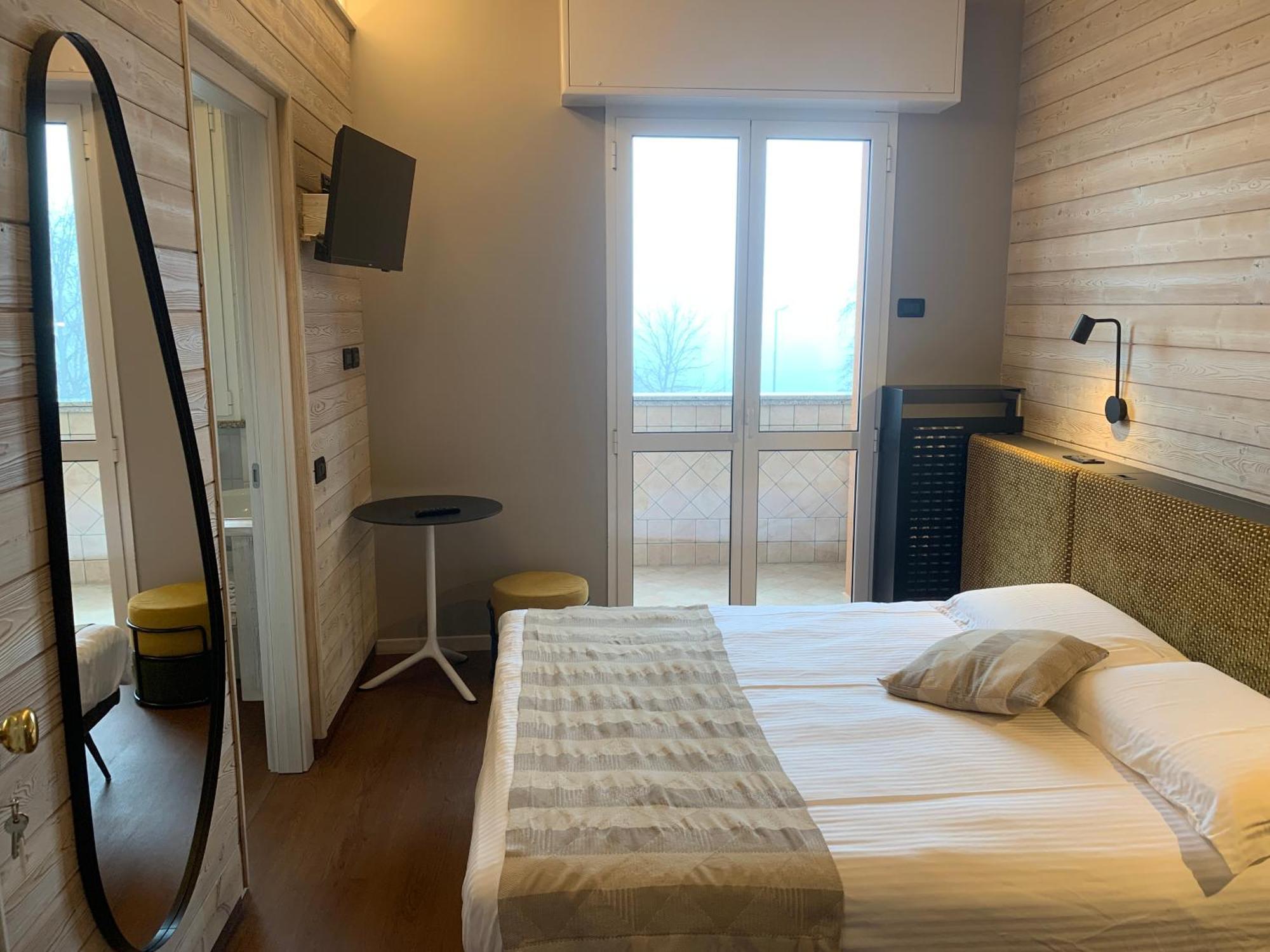 Albergo Moderno & Spa Fuipiano Valle Imagna Exterior foto