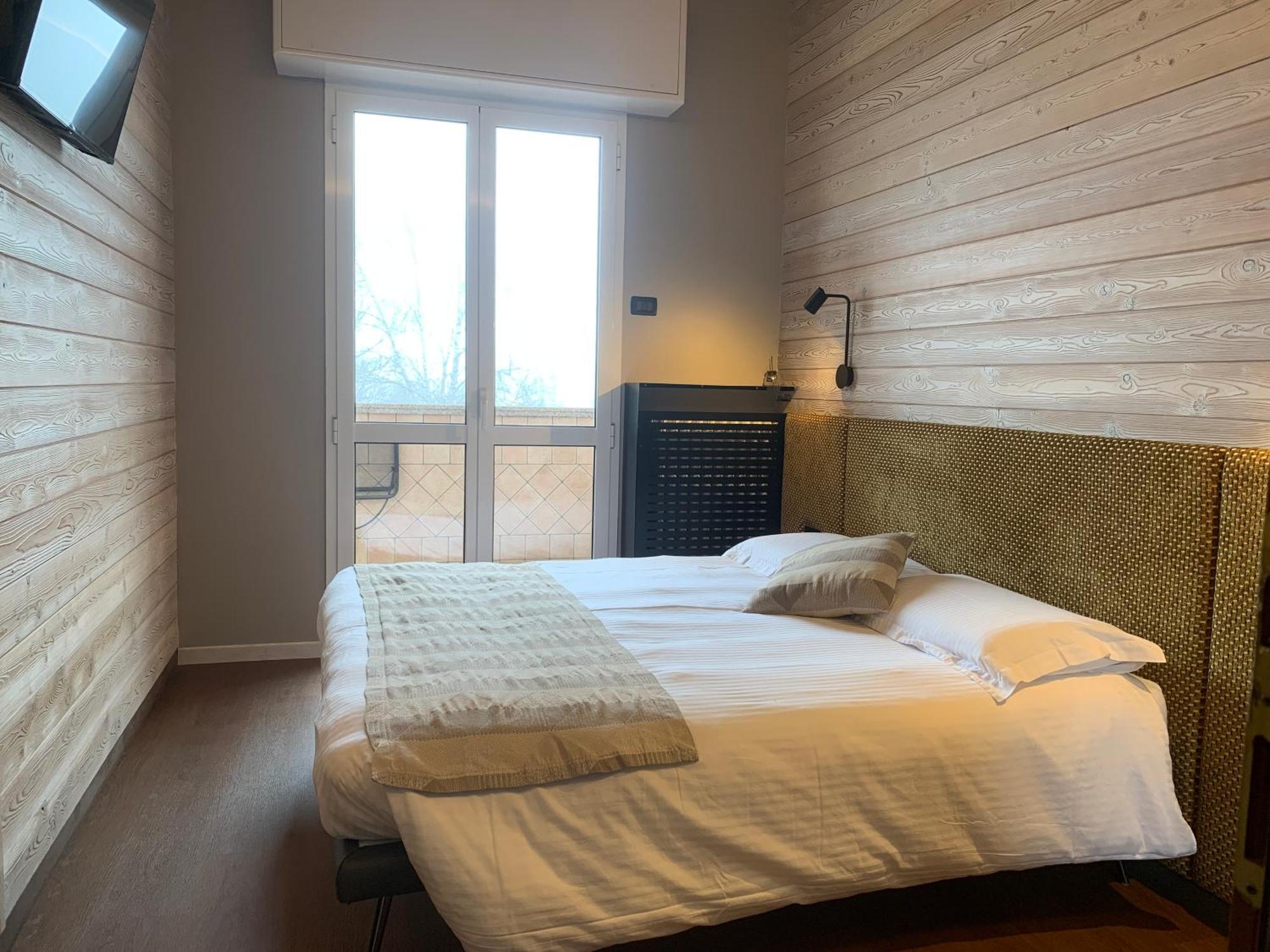 Albergo Moderno & Spa Fuipiano Valle Imagna Exterior foto