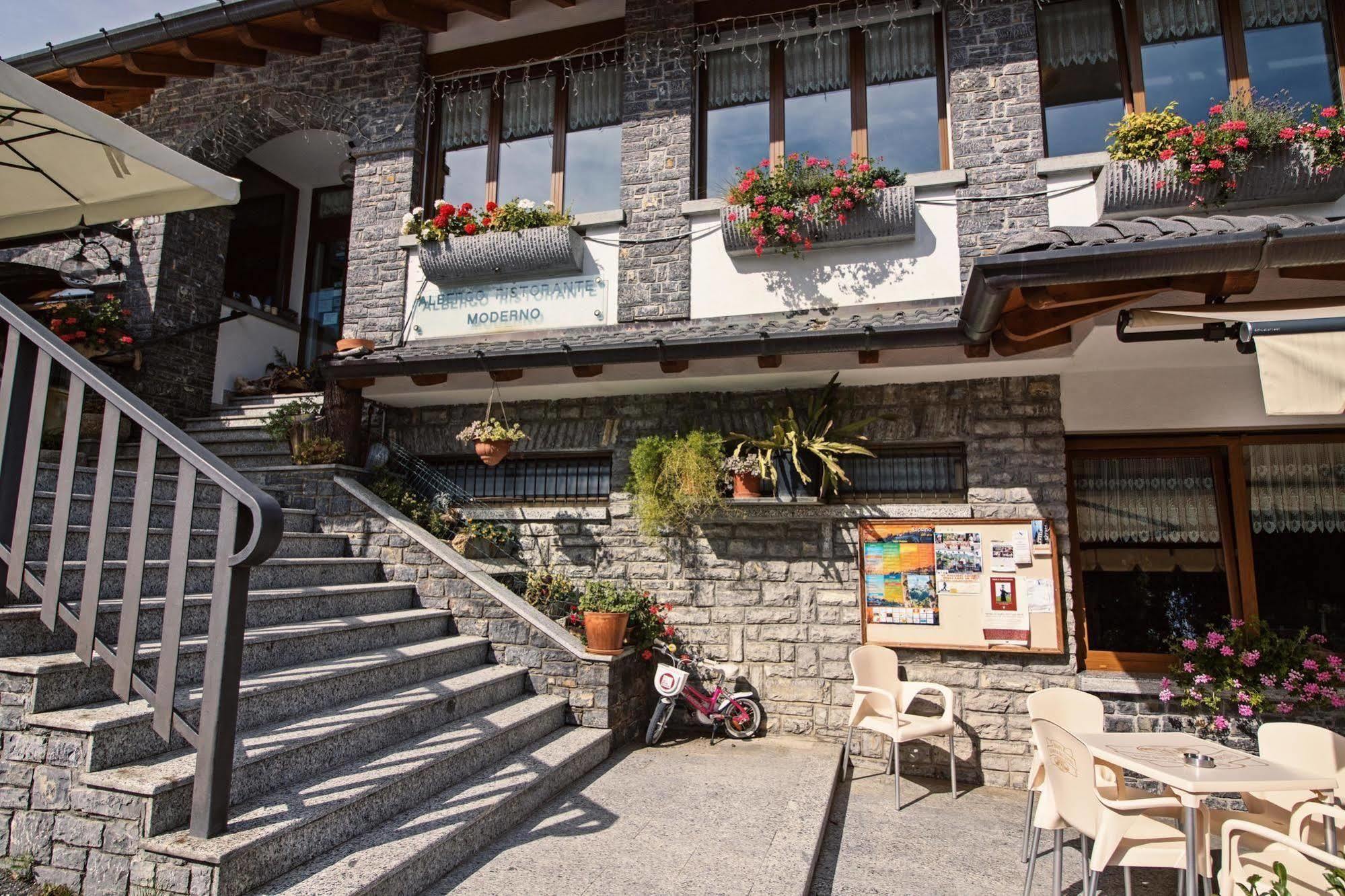 Albergo Moderno & Spa Fuipiano Valle Imagna Exterior foto